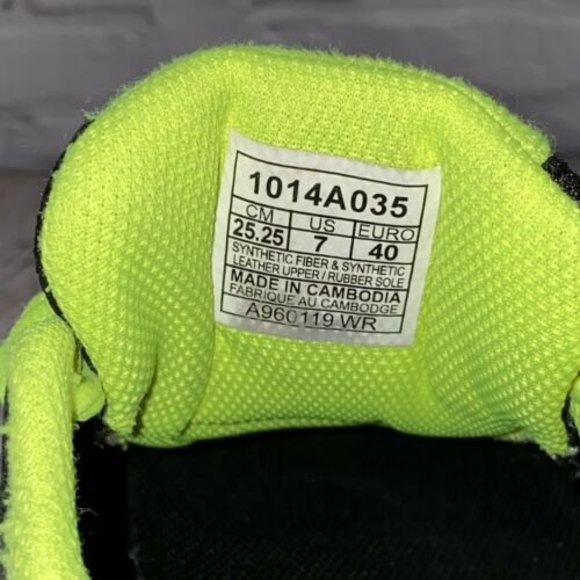 Asics - Jolt 2 GS Black/Neon Yellow Running Shoes - Youth 7 - 1014A035 - Picture 8 of 8